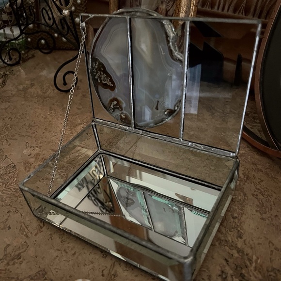 Vintage Trinket Box w/Natural Agate Slice Chalcedony - Picture 3 of 4